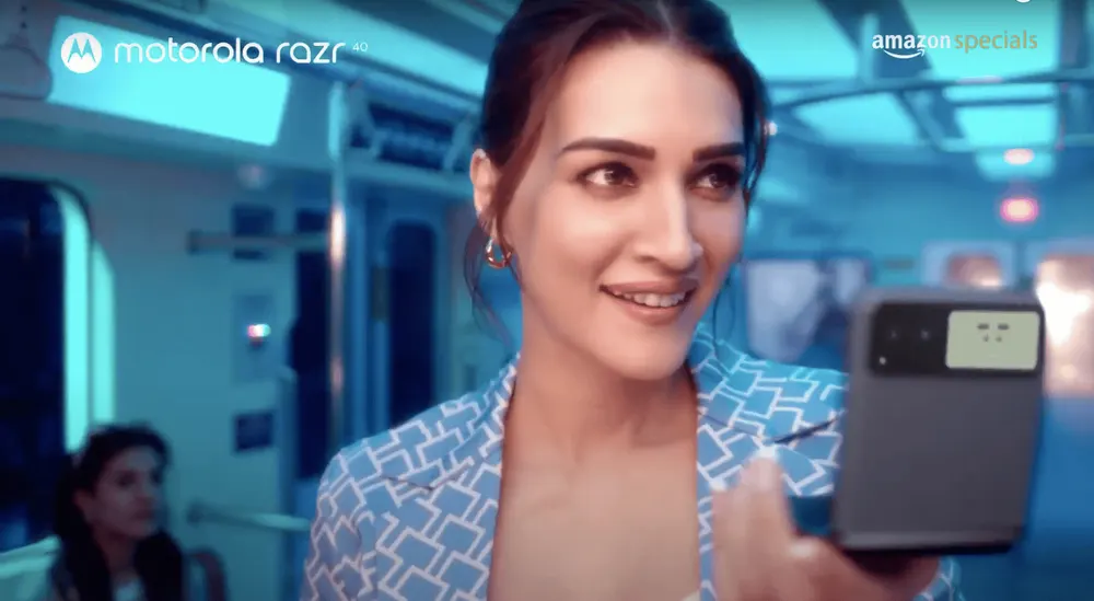 MotorolaRazr40 Kriti