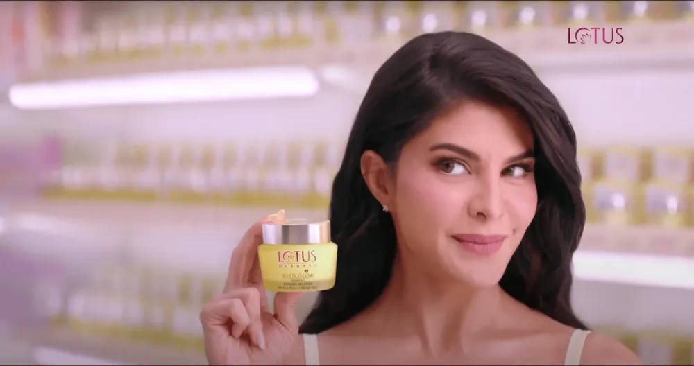 Whiteglow Vitamin C Gel Creme SPF 20 PA+ - Jaqueline