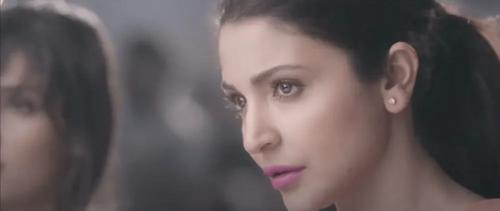 Elle 18 - Anushka