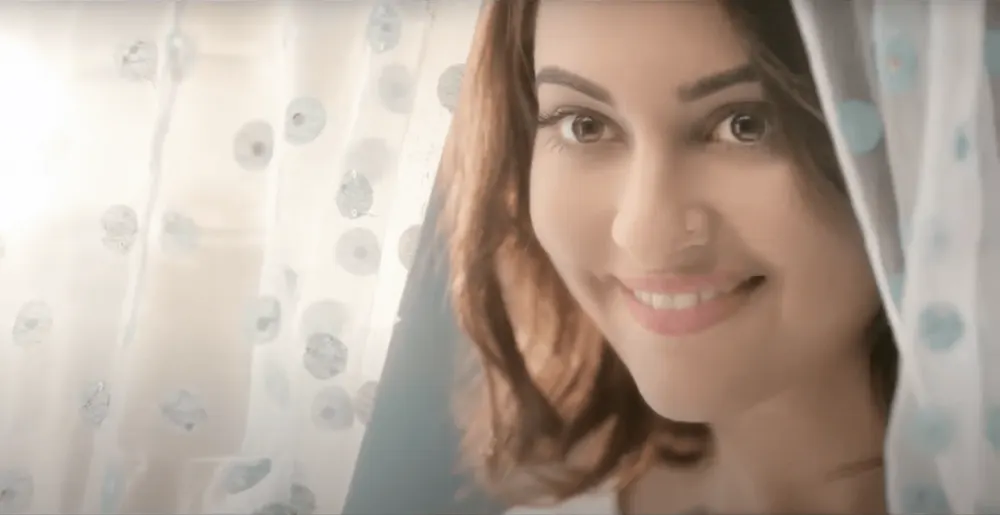 Fem - Get Set Glow - Sonakshi