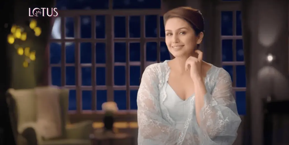 Lotus WhiteGlow Night Crame- Huma Qureshi
