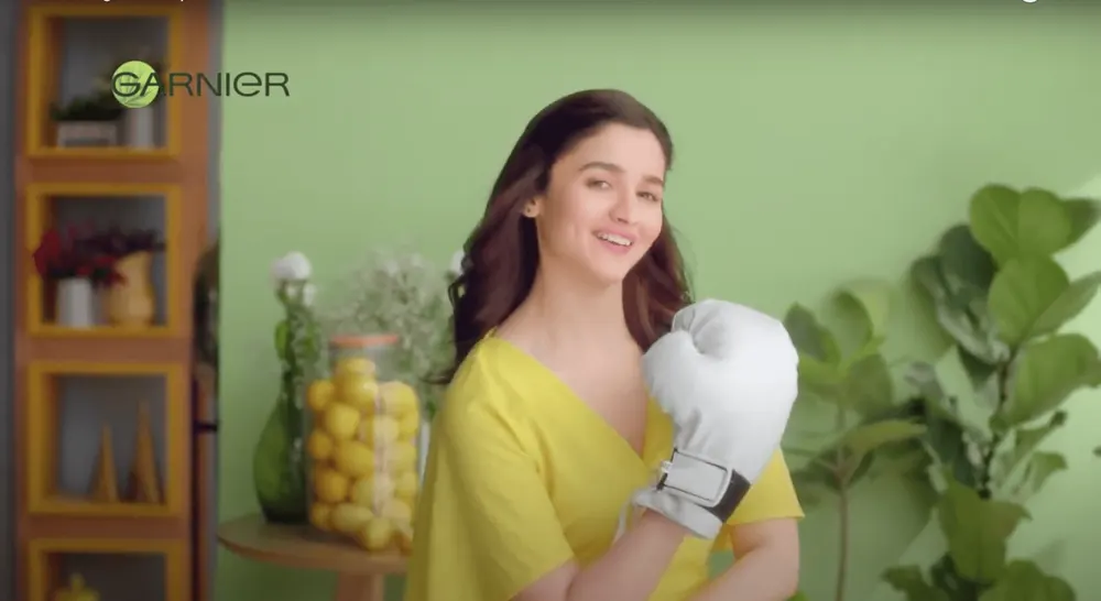 Garnier Light Complete Serum Cream Alia